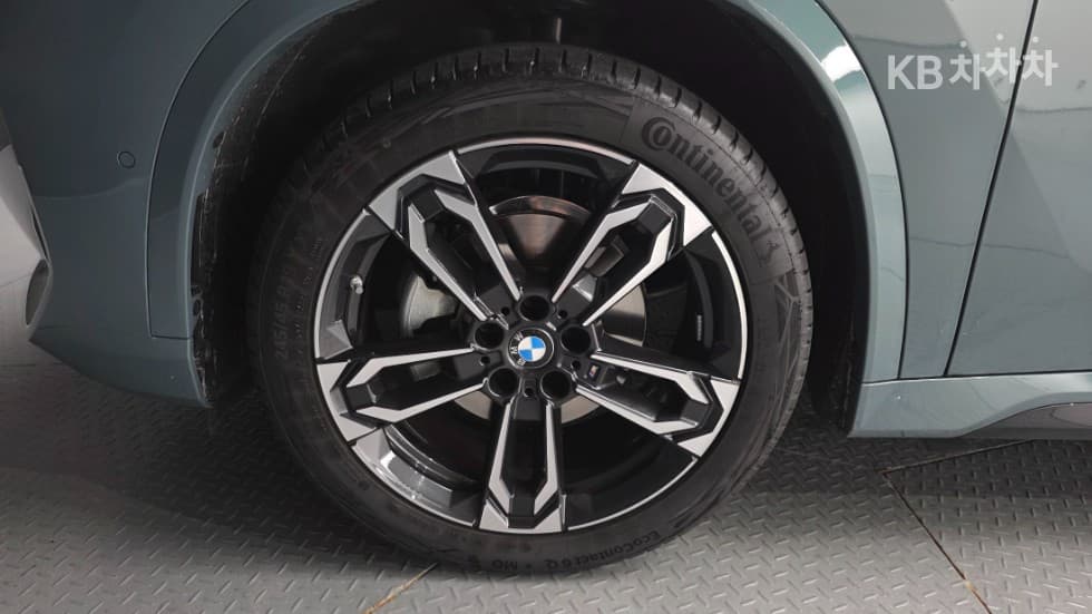 بي إم دبليو - X1 | xDrive20 M Sport 31