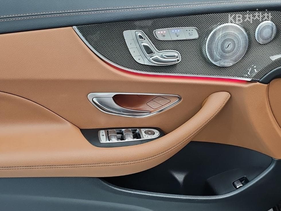 Mercedes-Benz - E-Class | E450 4MATIC Carbriolet Base 15