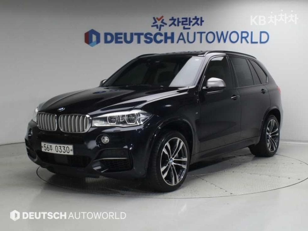BMW - X5 | xDrive M50 2