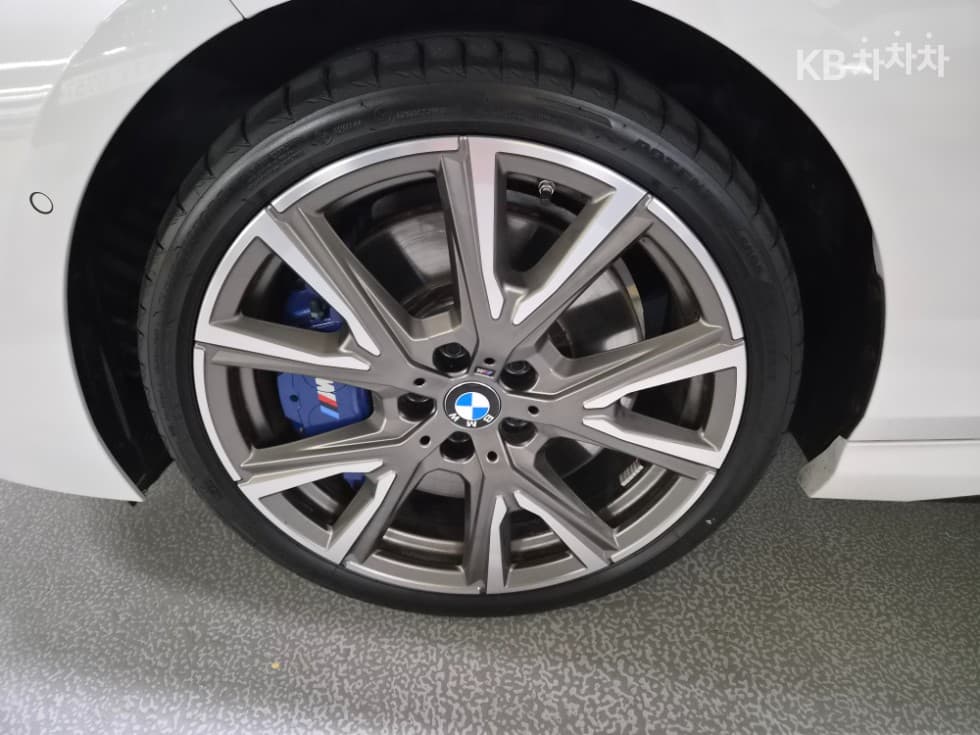 BMW - 2-Series | Gran Coupe M235 xDrive Base 23