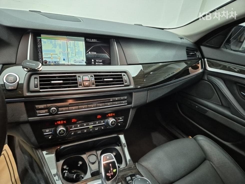 BMW - 5-Series | New 528 xDrive Luxury Plus F10 (10~16Year) 10