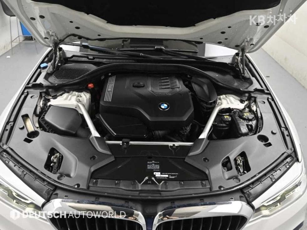 BMW - 5-Series | All New 530 M Sport Plus 6