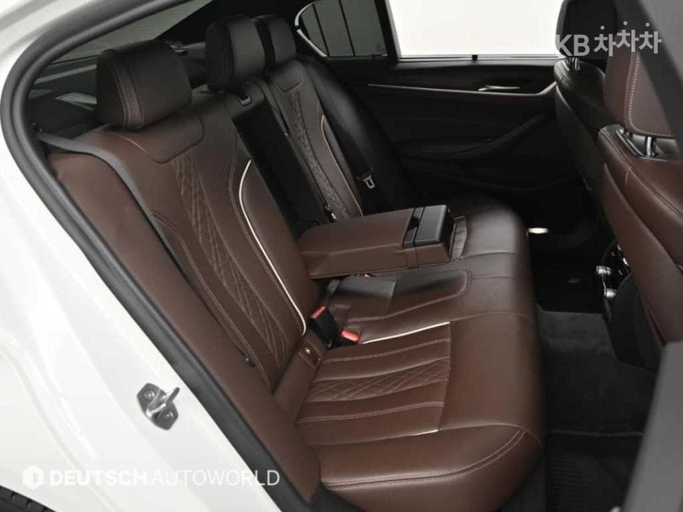 BMW - 5-Series | All New 530 M Sport Plus 12