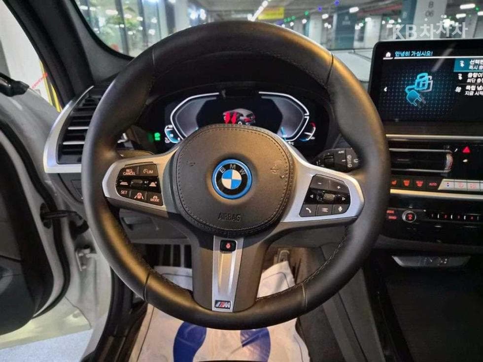 بي إم دبليو - X3M | iX3 Sport Package 8