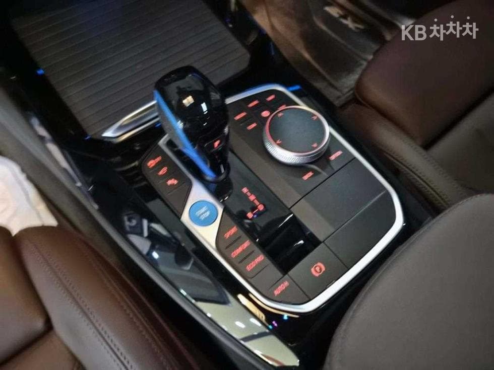 بي إم دبليو - X3M | iX3 Sport Package 11