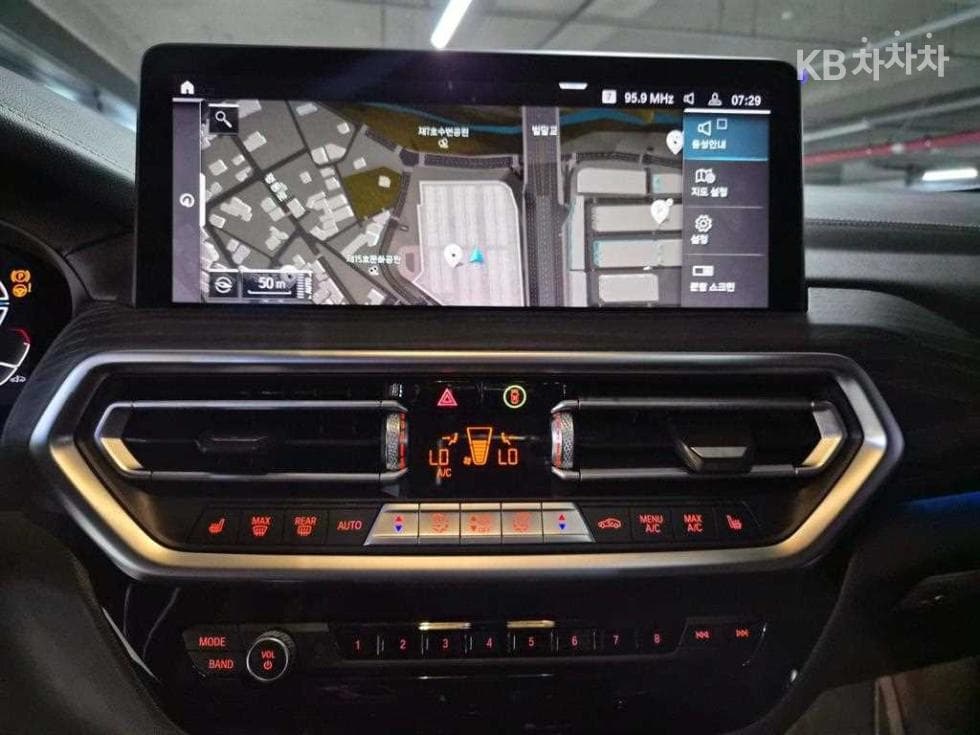 بي إم دبليو - X3M | iX3 Sport Package 14