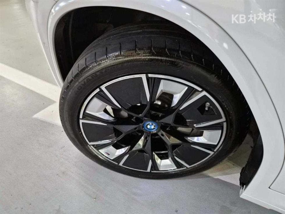 بي إم دبليو - X3M | iX3 Sport Package 20