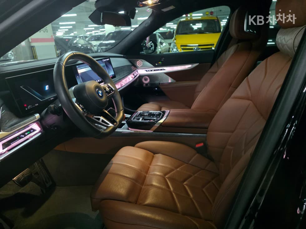 BMW - 7-Series | 750 xDrive M Sport Executive 8