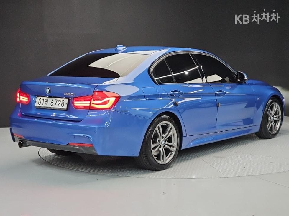 بي إم دبليو - 3-Series | New 320 Sedan M SportE90(08~11) 4
