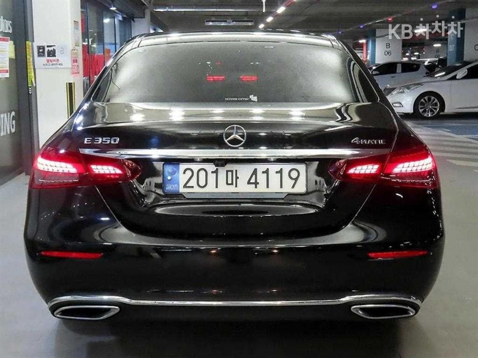 Mercedes-Benz - E-Class | E350 4MATIC Exclusive 5