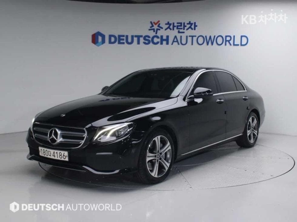 مرسيدس E-Class