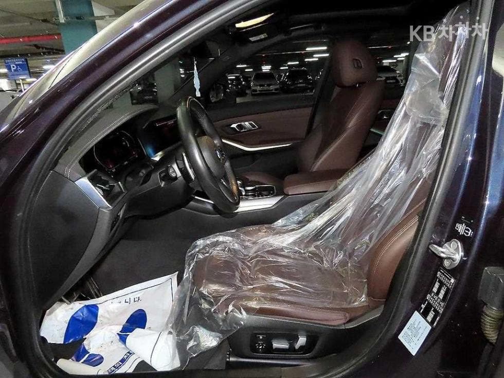 بي إم دبليو - 3-Series | 320 M Sport 6