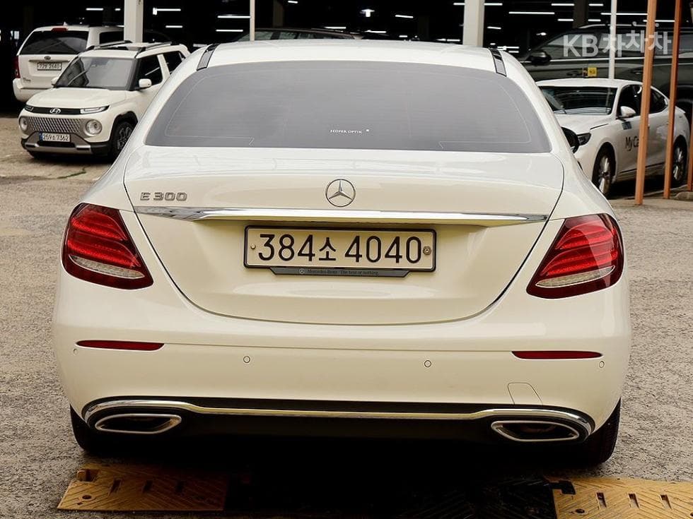 مرسيدس - E-Class | E300 Avantgarde 3