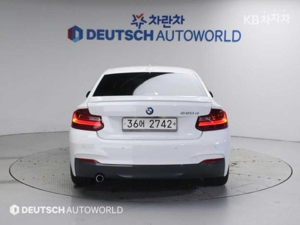 بي إم دبليو - 2-Series | 220 Coupe M Sport Package F22 4