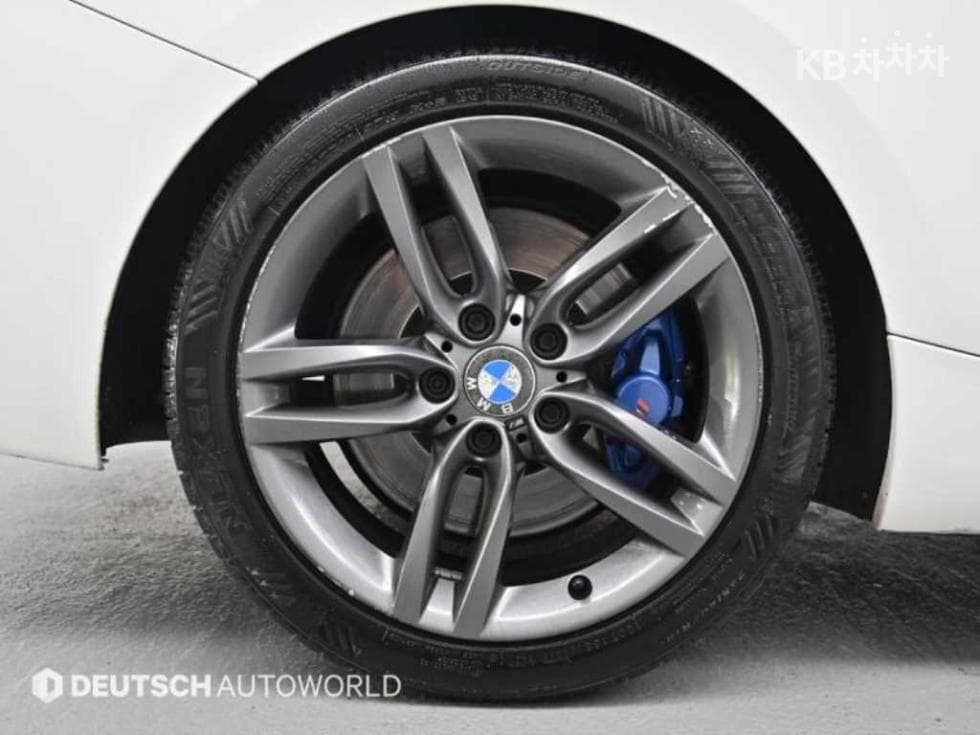 بي إم دبليو - 2-Series | 220 Coupe M Sport Package F22 5