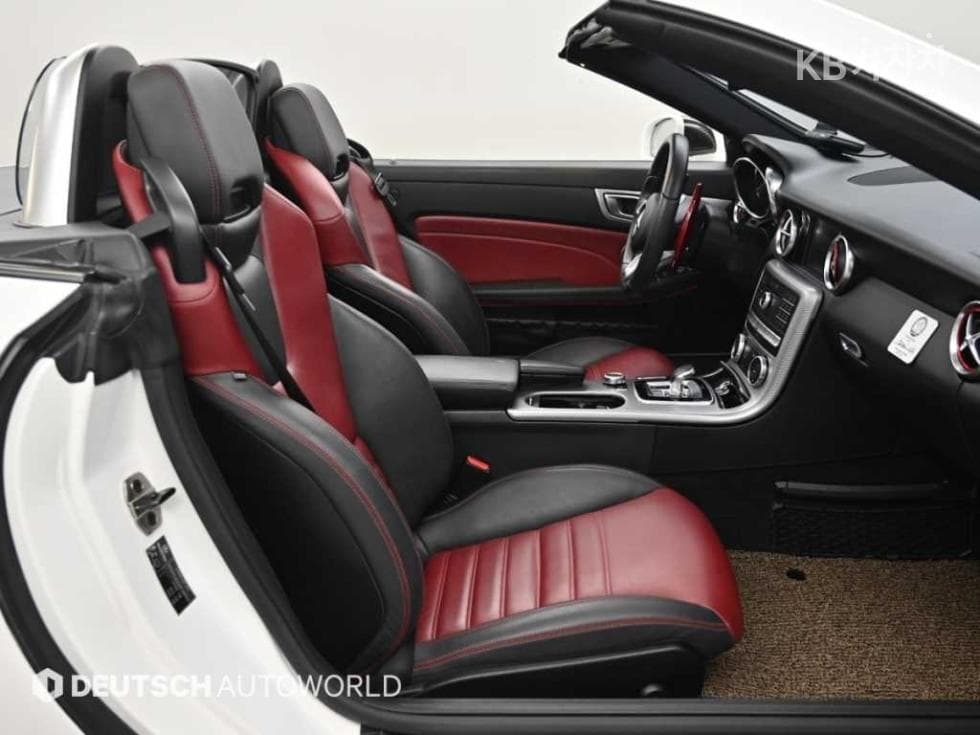 Mercedes-Benz - SLC-Class | 200 10