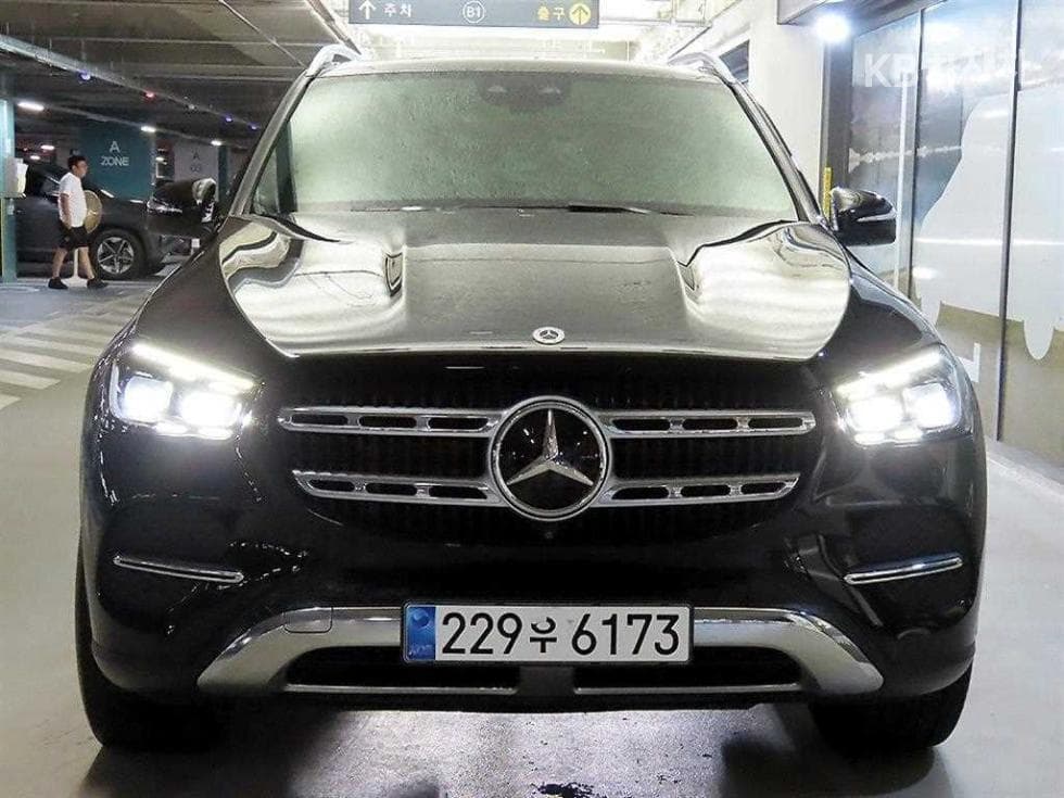 Mercedes-Benz - GLE-Class | 300 4Matic 2