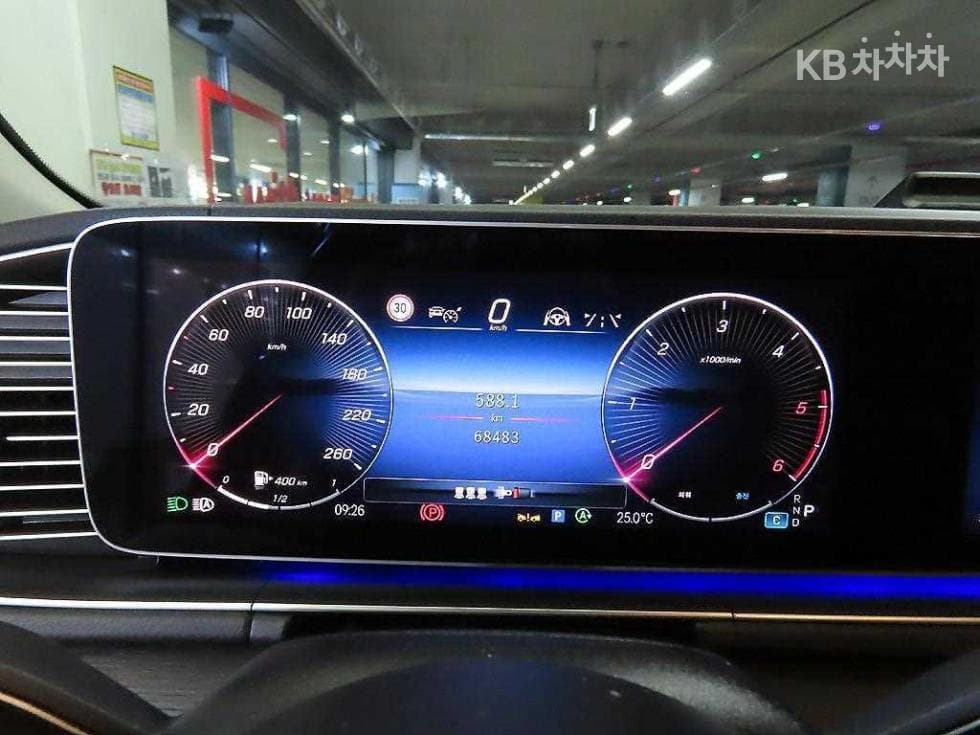 Mercedes-Benz - GLE-Class | 300 4Matic 9