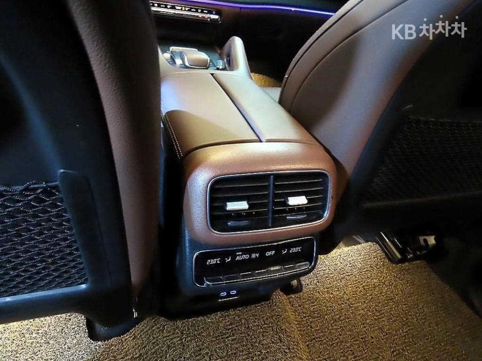 Mercedes-Benz - GLE-Class | 300 4Matic 14