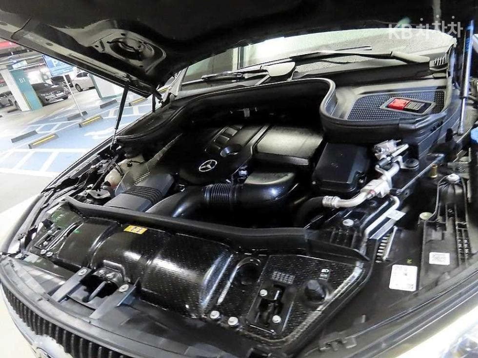 Mercedes-Benz - GLE-Class | 300 4Matic 19