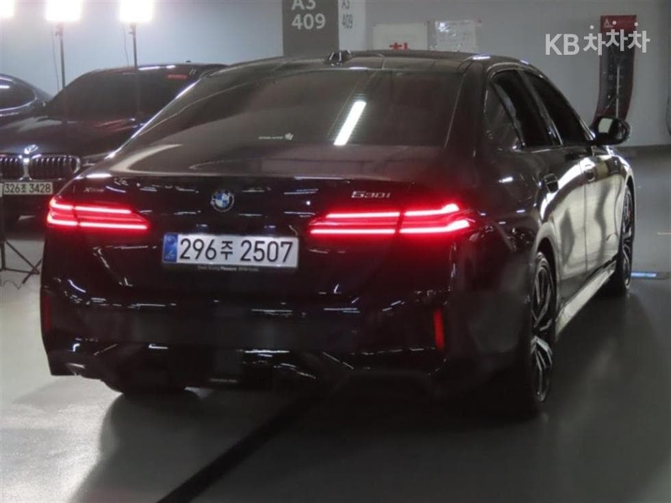 بي إم دبليو - 5-Series | New 530 xDrive M Sport 3