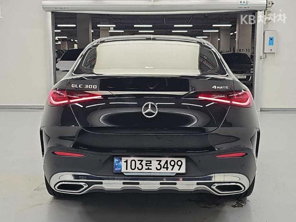 مرسيدس - GLC-Class | 300 4Matic Coupe Base 3