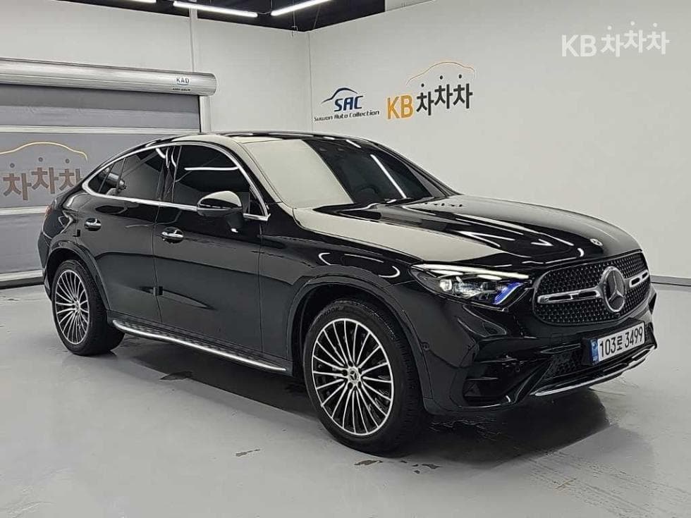 مرسيدس - GLC-Class | 300 4Matic Coupe Base 4