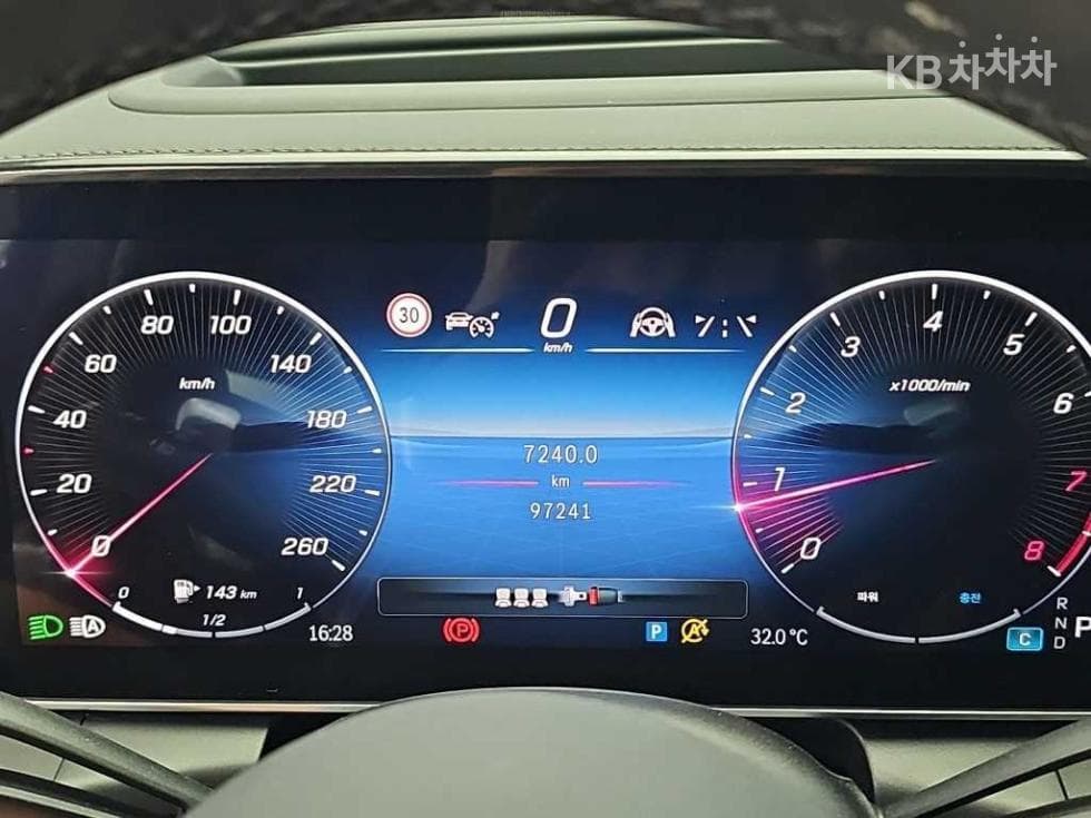 مرسيدس - GLC-Class | 300 4Matic Coupe Base 6