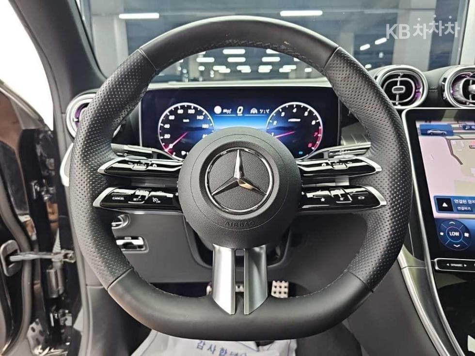 مرسيدس - GLC-Class | 300 4Matic Coupe Base 8
