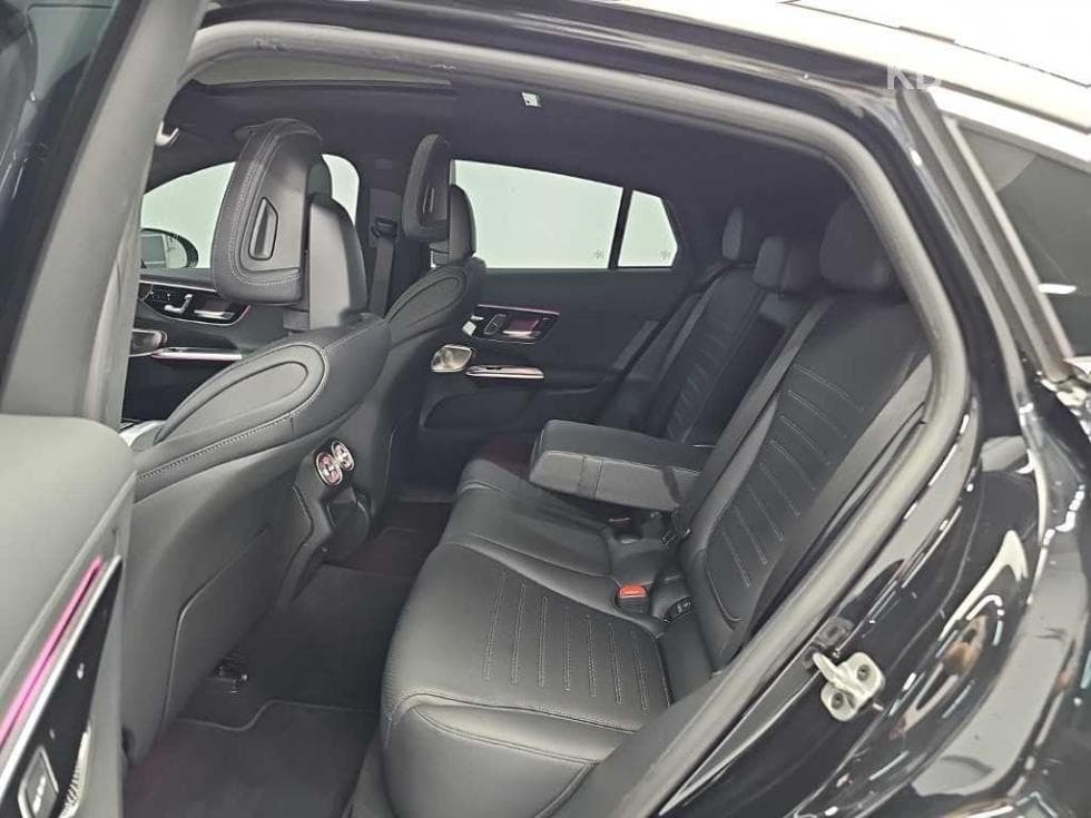 مرسيدس - GLC-Class | 300 4Matic Coupe Base 11