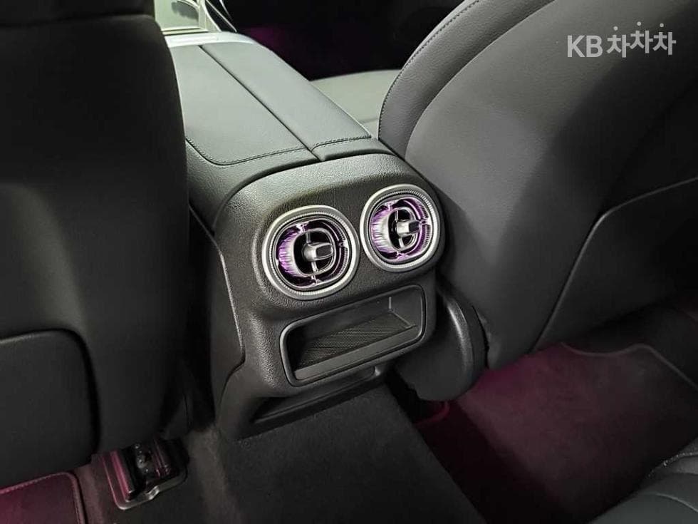 مرسيدس - GLC-Class | 300 4Matic Coupe Base 12
