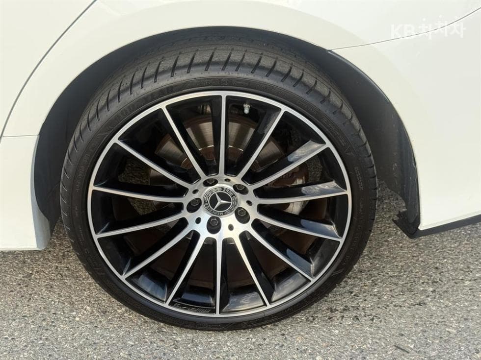 Mercedes-Benz - CLS-Class | 400 4MATIC Base 8