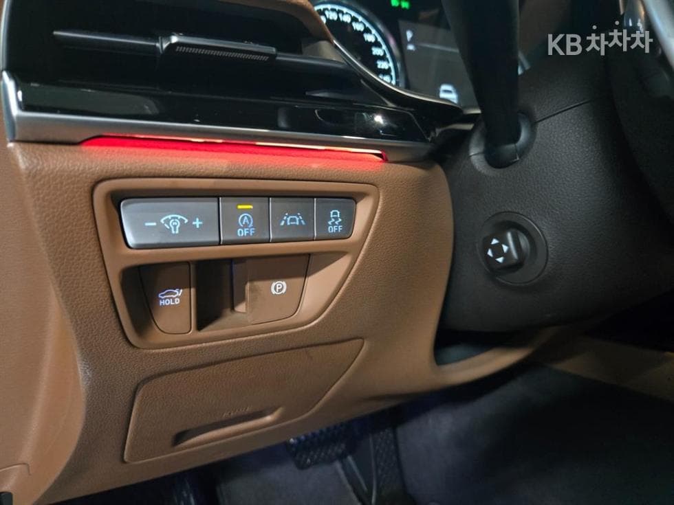 Genesis - G80 | 2.5 T-GDi 2WD 17