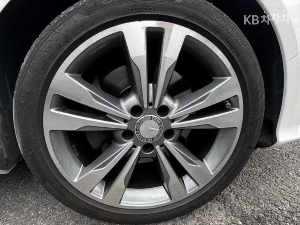 مرسيدس - E-Class | New E300 4MATIC Avantgarde W212(14~) 8