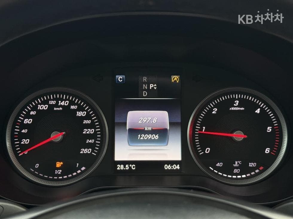 Mercedes-Benz - C-Class | The New C200 7