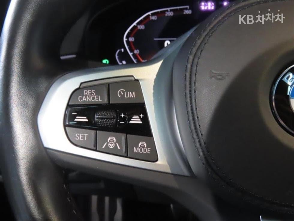 بي إم دبليو - 5-Series | All New 523 M Sport 11