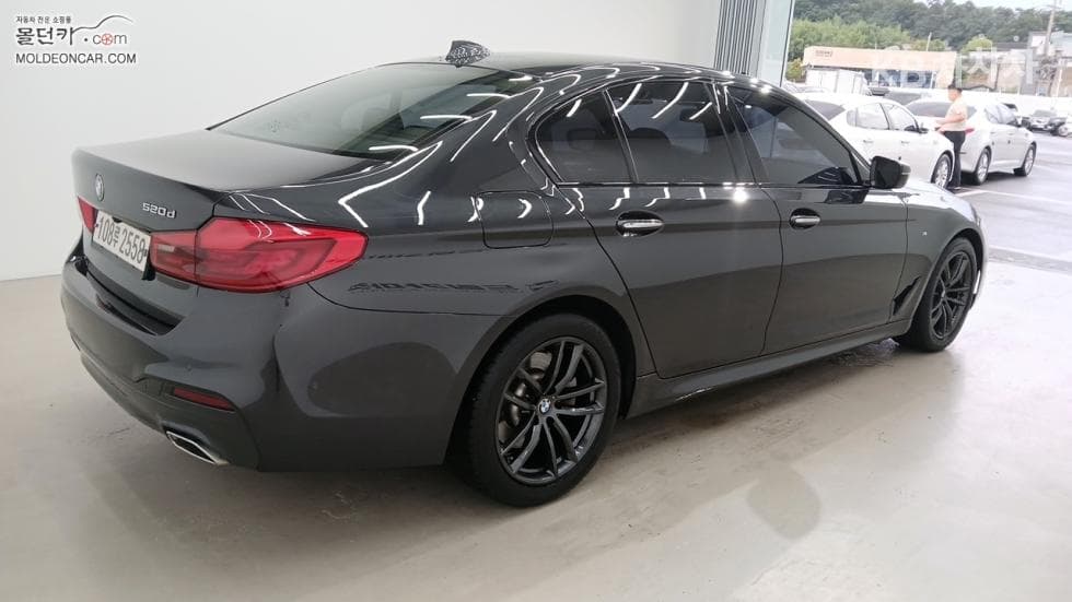 BMW - 5-Series | All New 520 M Sport Plus 10