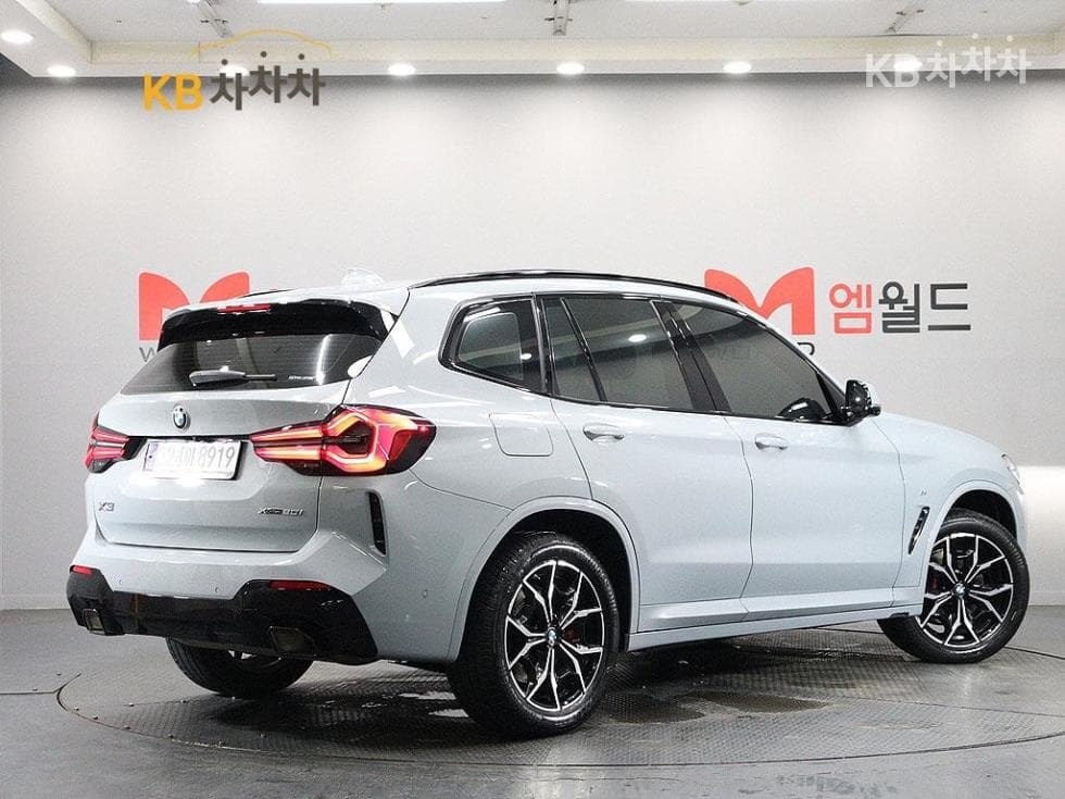 BMW - X3 | xDrive 20 M Sport Pro 4