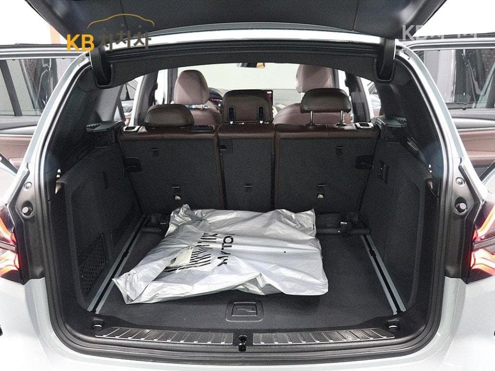BMW - X3 | xDrive 20 M Sport Pro 5