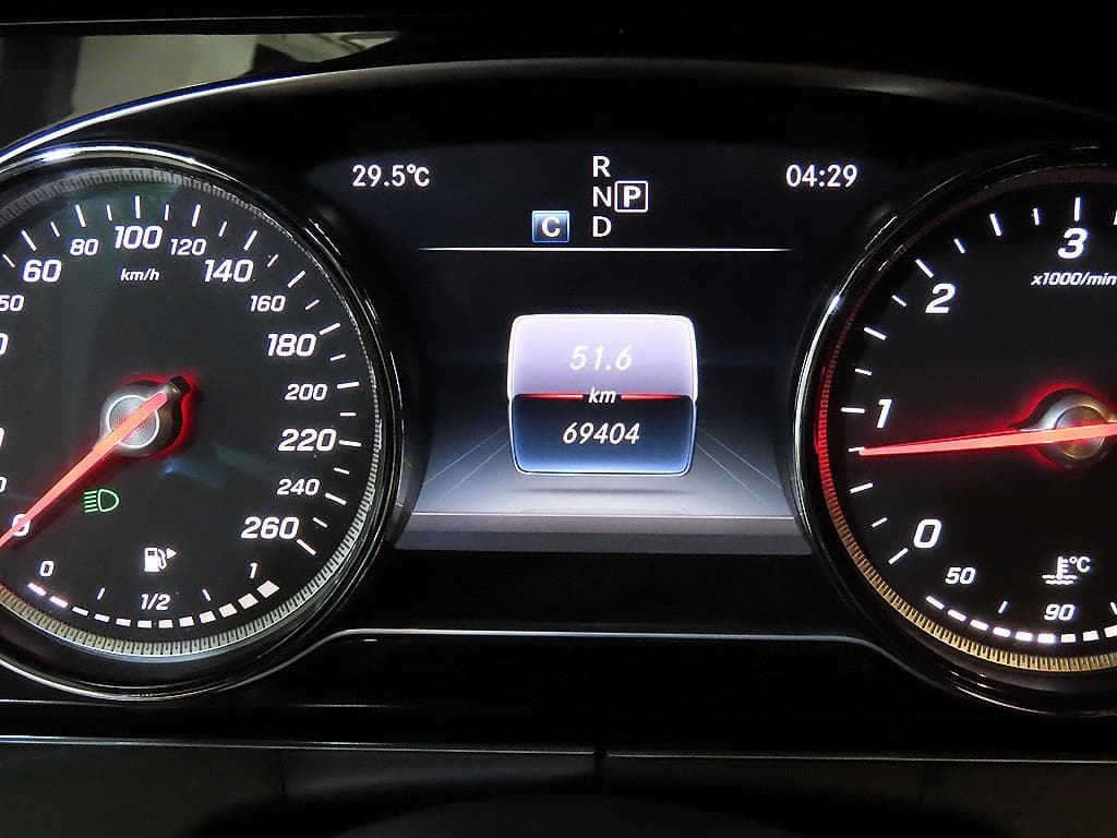 مرسيدس - E-Class | E220 Cabriolet 12