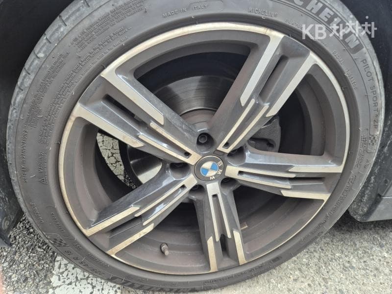 BMW - 4-Series | 420 Convertible M Sport 12