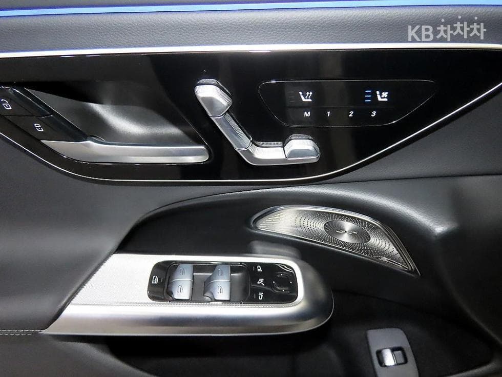 مرسيدس - E-Class | E300 4MATIC AMG Line 13