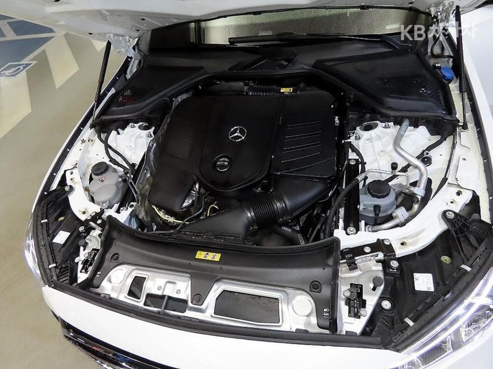 مرسيدس - E-Class | E300 4MATIC AMG Line 19