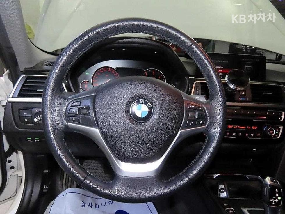 بي إم دبليو - 3-Series | New 320 F30(12~) 8