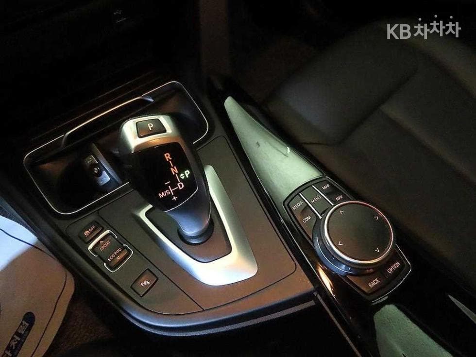 بي إم دبليو - 3-Series | New 320 F30(12~) 12