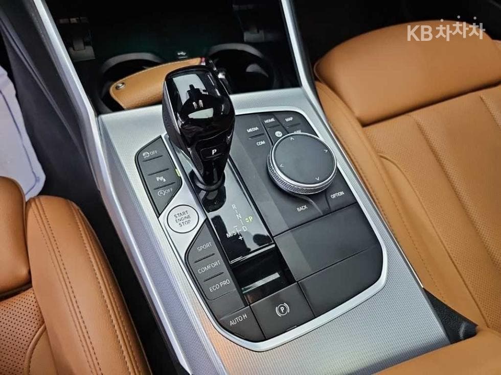 بي إم دبليو - 3-Series | 320 M Sport 8