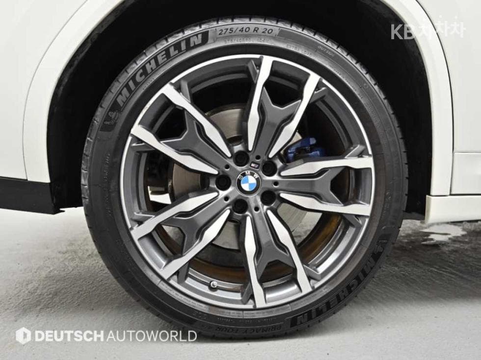 BMW - X4 | New xDrive 20 M Sport 5