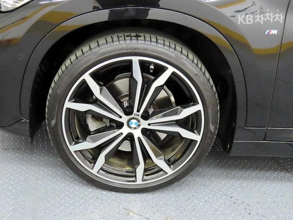بي إم دبليو - X1 | xDrive 20 M Sport Package 20