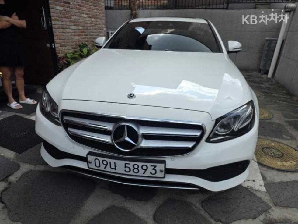 مرسيدس E-Class