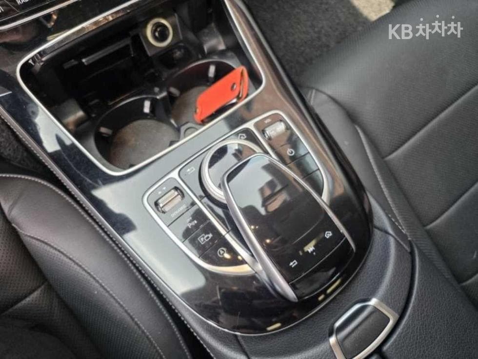 مرسيدس - E-Class | E300 4Matic Exclusive 6